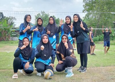 Turnamen Voli Antar RW di Desa Sidasari Berlangsung Meriah, RW 008 Putri Raih Juara Pertama