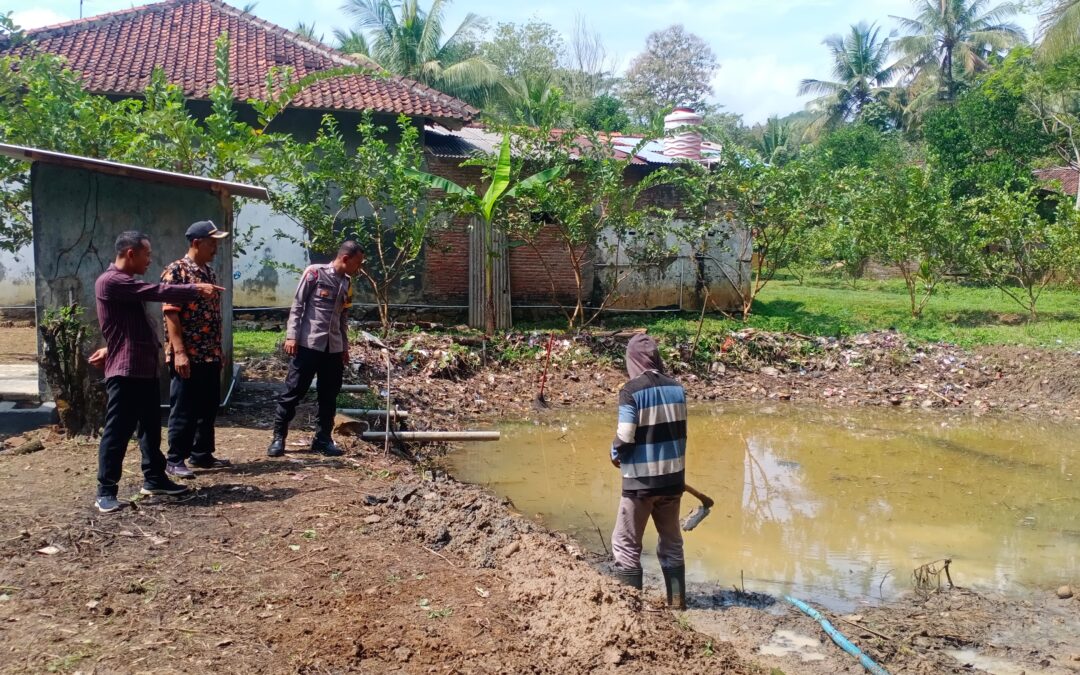 Peran Aktif Bhabinkamtibmas dalam Pemantauan Ketahanan Pangan di Wilayah Binaan