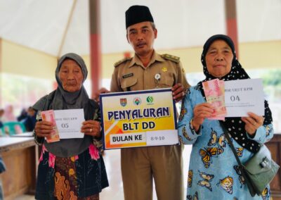 BLT Dana Desa Disalurkan, Pemerintah Desa Sidasari Pastikan Transparansi dan Tepat Sasaran